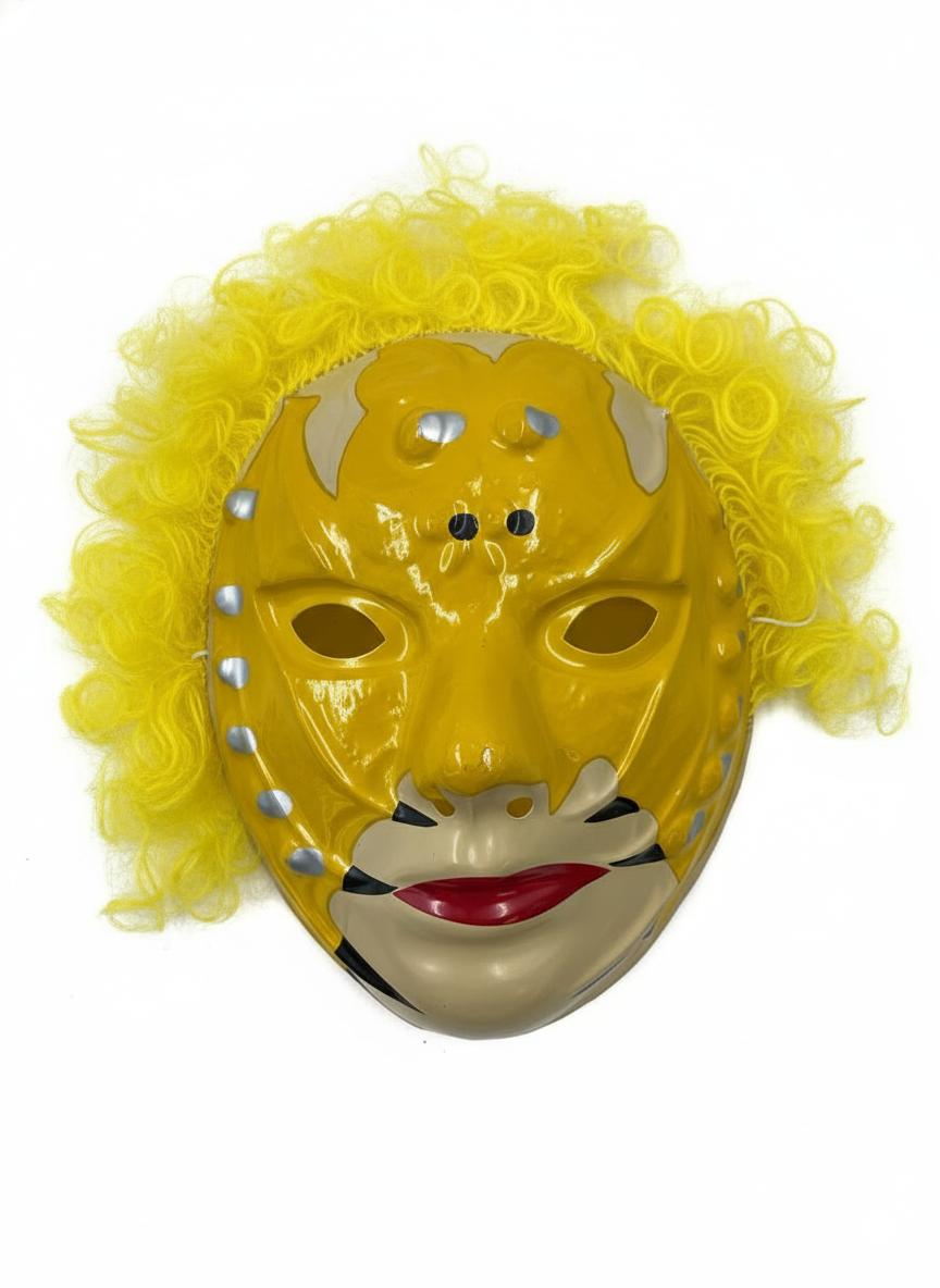 MASCARA PLASTICA CON CABELLO Y