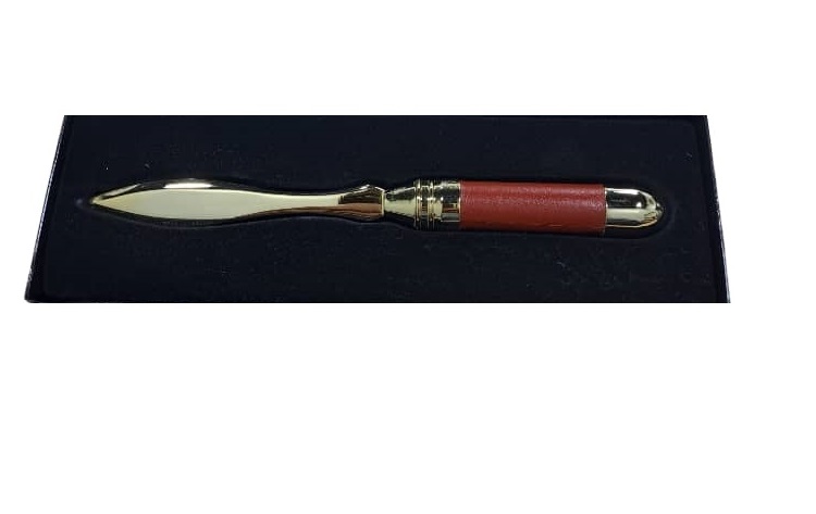 CEPILLO DORADO (copiar)