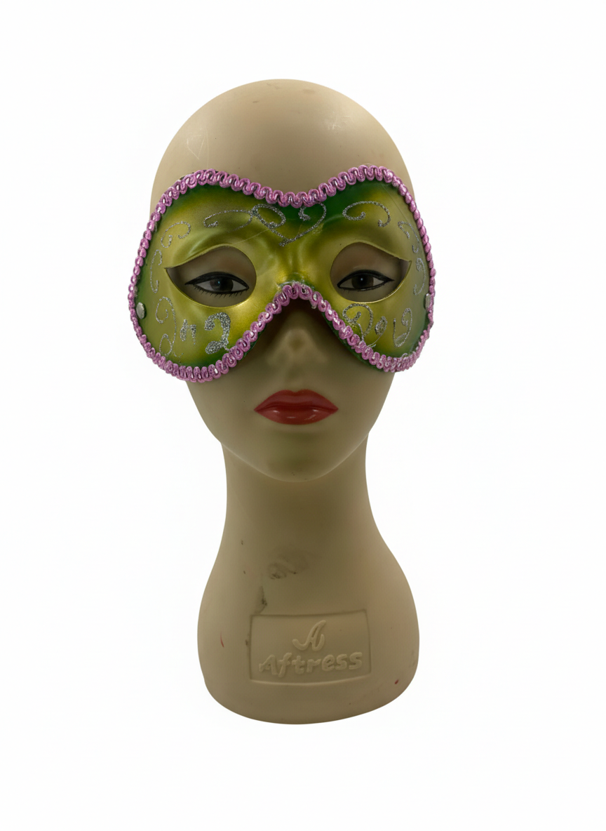 ANTIFAZ RIGIDO CON BORDADO