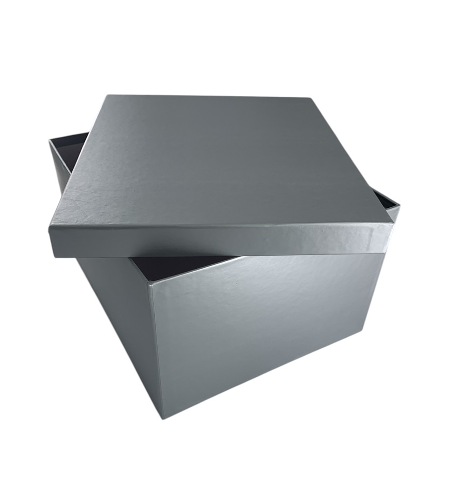 CAJA DE REGALO UNICOLO PLATEADO 18*13*10.5 CM