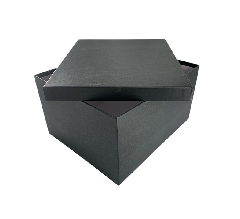 CAJA DE REGALO UNICOLO NEGRO 26*21*14.5 CM